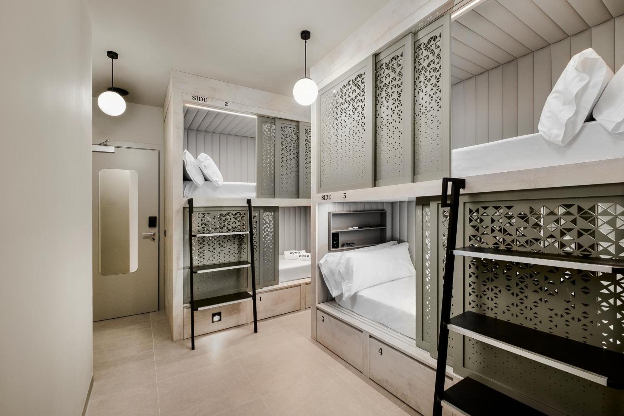 Coeo Hernan Ruiz Rooftop Pool Hostel Malaga Exterior photo