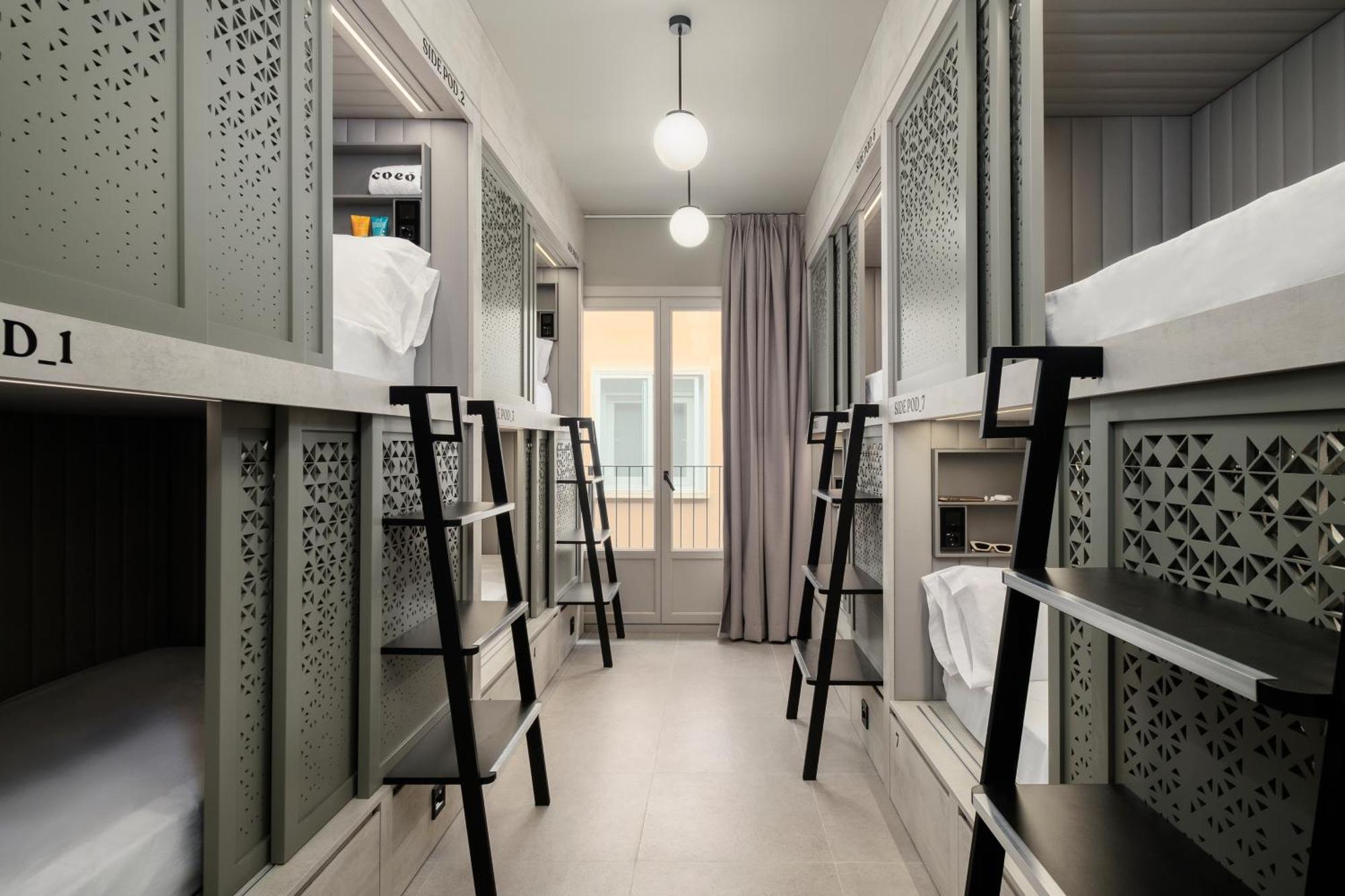 Coeo Hernan Ruiz Rooftop Pool Hostel Malaga Exterior photo
