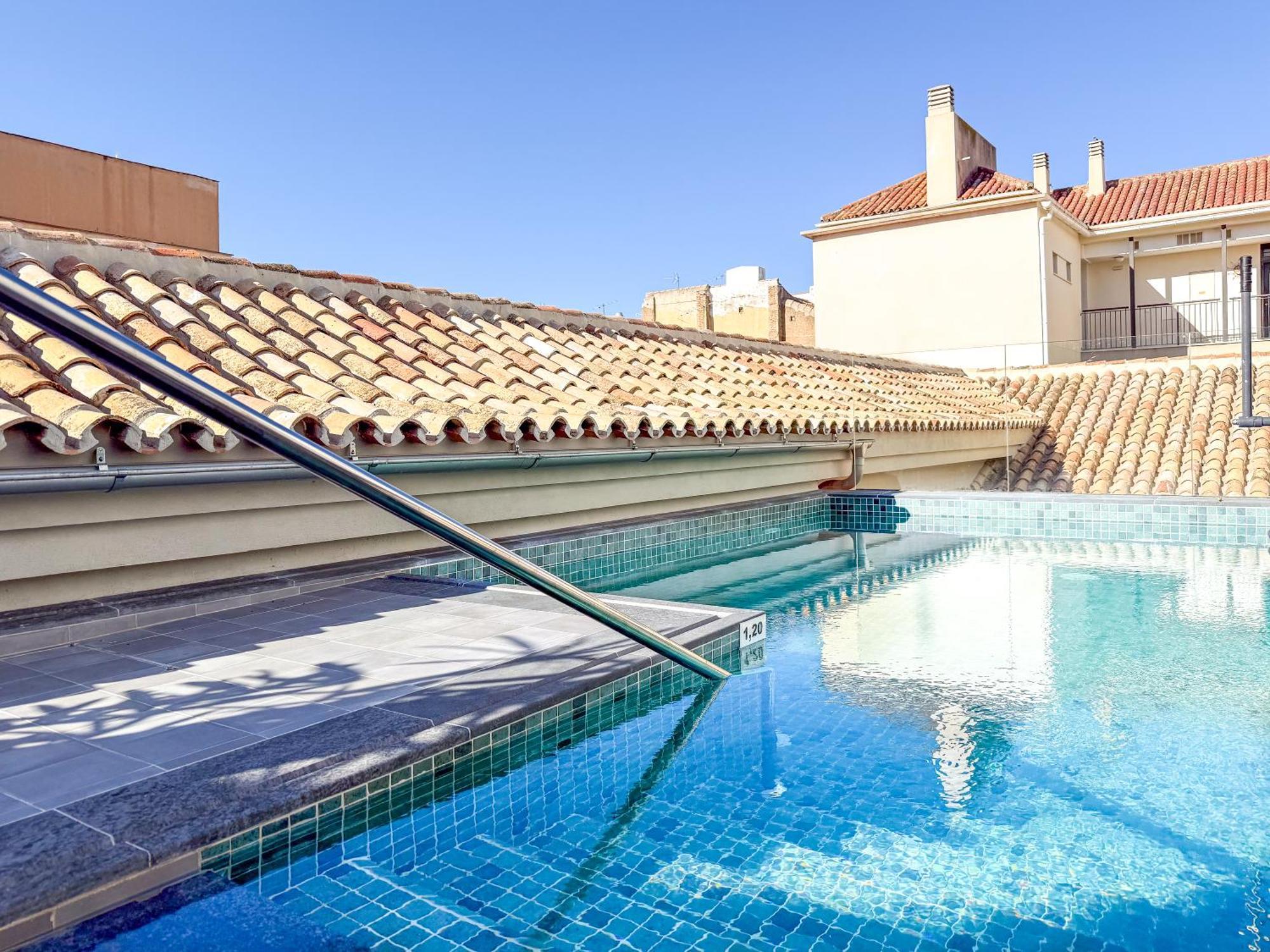 Coeo Hernan Ruiz Rooftop Pool Hostel Malaga Exterior photo