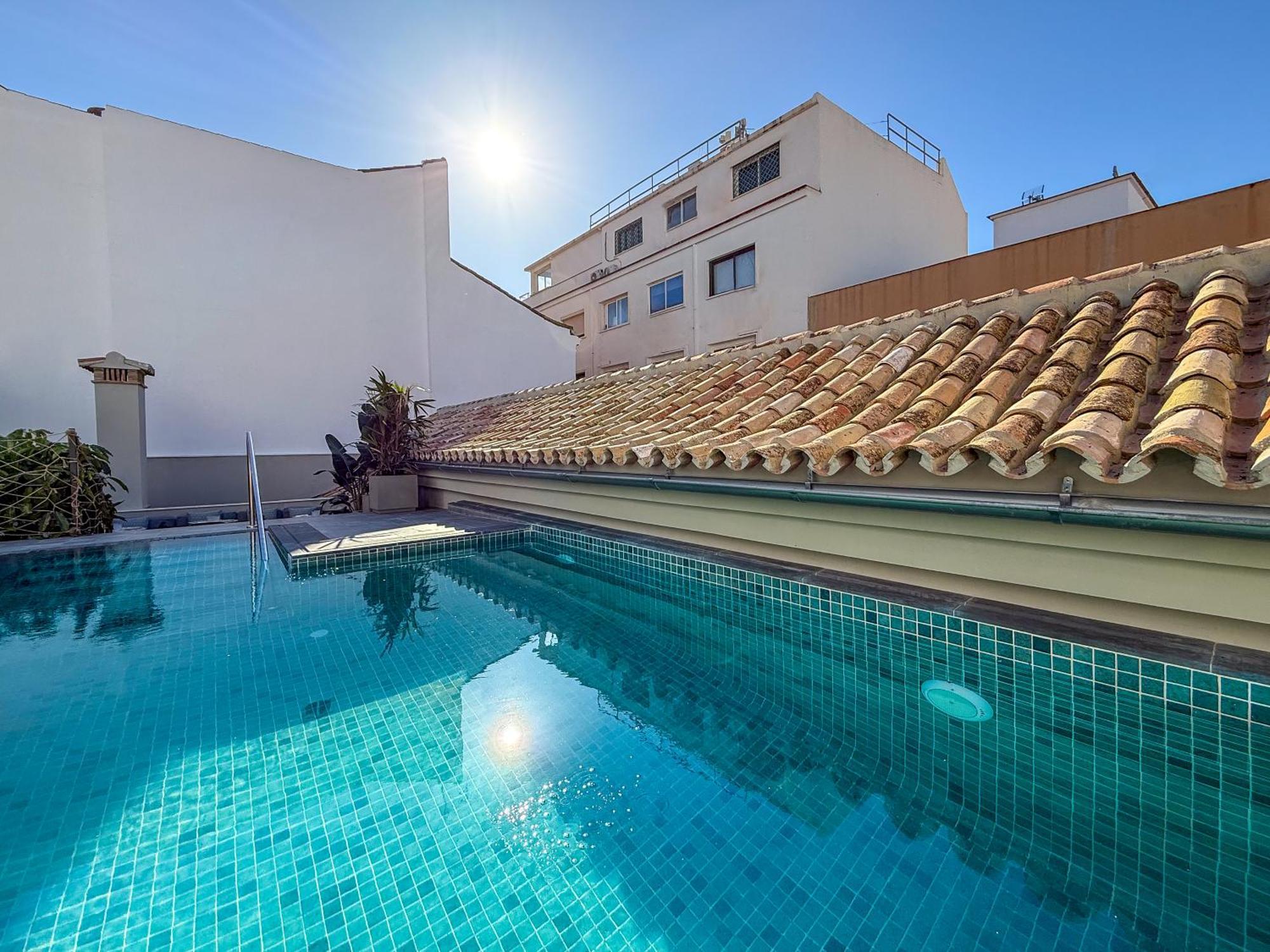Coeo Hernan Ruiz Rooftop Pool Hostel Malaga Exterior photo
