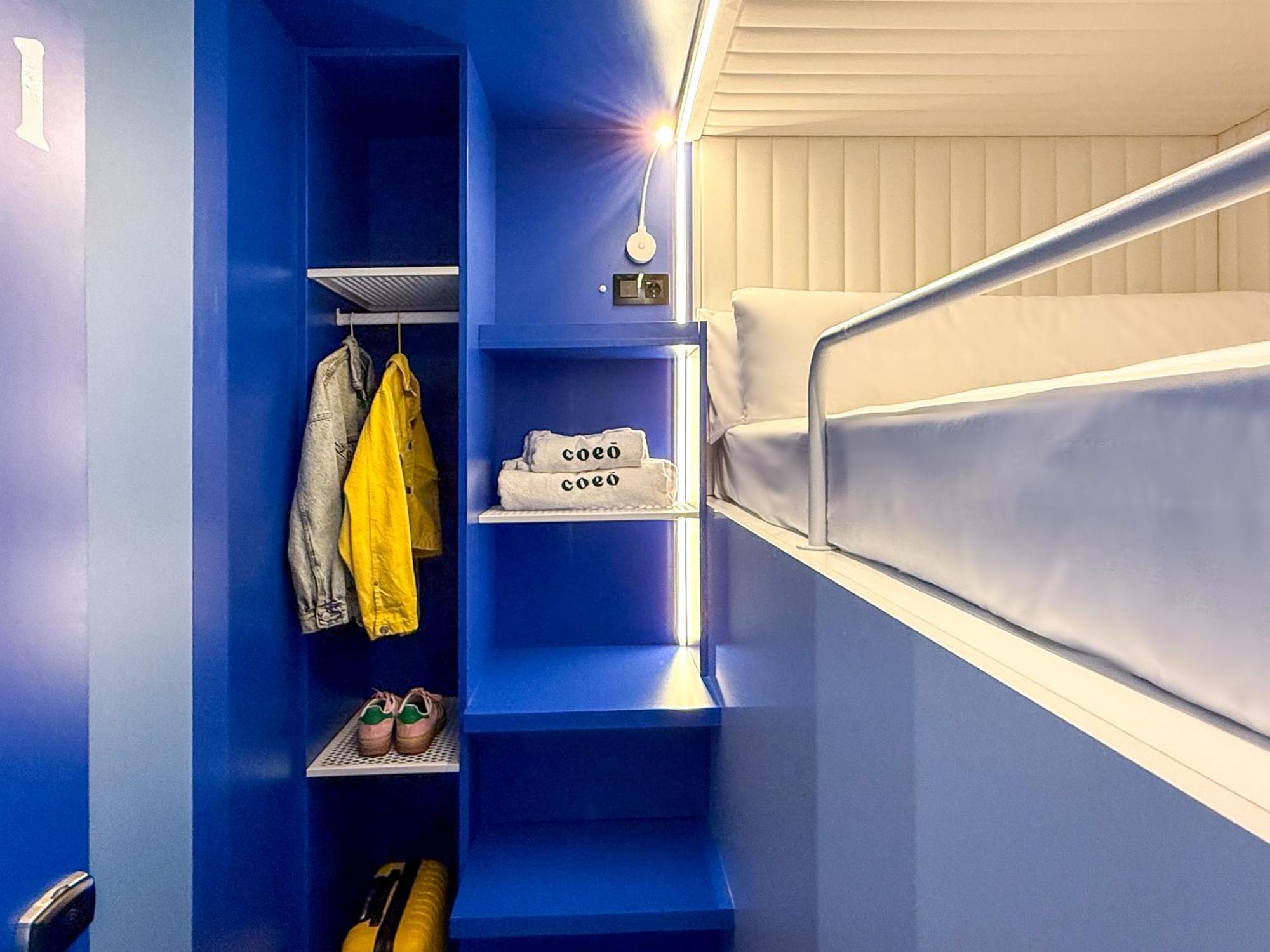 Coeo Hernan Ruiz Rooftop Pool Hostel Malaga Room photo